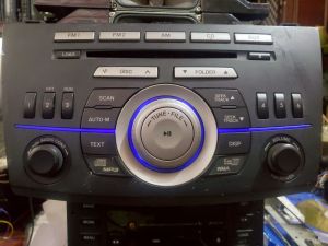 Đầu CD 6 disk Aux của xe mazda