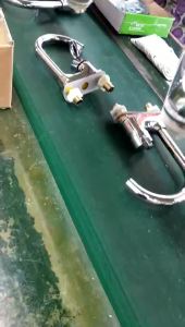 MOLORE | Hot and Cold Adjustable Rotating Kitchen Faucet