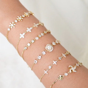 Mikana Gold Plated Shizune Clover Lucky Charm Bracelet for woman fortune jewelry gift for friend