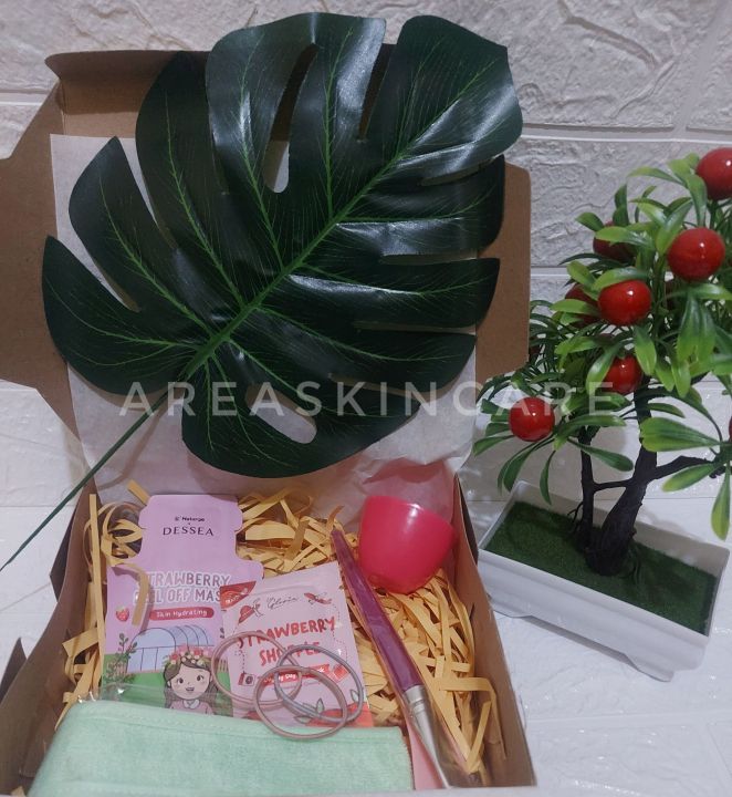 Hampers%20Masker%20Wajah,%20%20Gift%20Box,%20Kado%20Ulang%20Tahun,%20Paketan%20Masker%20-%20Image%207