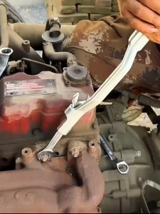 Wrench Extender Extension Torque Amplifier Tool for Handyman Mechanics or Garage-Tradesman to Amplify Torque