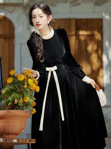Elegant Unique Black Velvet Dress Hepburn Style French Elegant Simple Fashionable Long Sleeve round Neck A-Line Skirt Dress