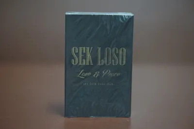 เทปคาสเซ็ท เสก โลโซ SEK LOSO LOVE & PEACE รักและสันติ