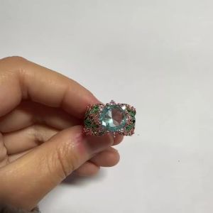 Nhẫn Hoa Tinh Tế Dành Cho Nữ Huitan Với Đá Cubic Zirconia Rực Rỡ Thiết Lập Trang Sức Tinh Tế Cho Đám Cưới Đính Hôn Quà Tặng Trang Sức Dự Tiệc
