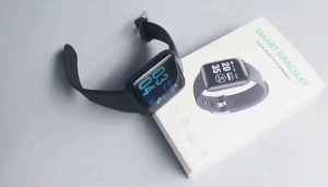 Hot selling 116plus color Waterproof full touch screen inligent celet information reminder push D13 SPORTS CELET Android iOS Wearable Devices  jam tangan wanita