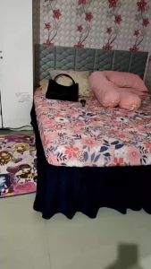 Bed skirt Rumbai kolong kasur 140x200 Bahan Mikrotex - Rok Kolong ranjang - Rok Kasur Rumbai Elastic