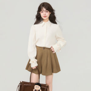 KEIKO | Áo Blouse Linen Cổ Trụ Thêu Có Phom Bóng