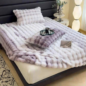 Thickened Velvety Mattress Protector