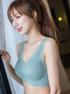 Kissy Platinum Lace Bra Womens Seamless Gathered Vest Style Underwear Luxury Fixed Strap Bralette Polyester Modal Fabric