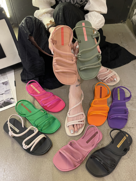 Ipanema%20Flat%20Bottom%20Sandals%20Women's%20Beach%20Shoes%20Cross%20Strap%20Casual%20Slip-On%20Shoes%20Rubber%20Sole%20Youth%20And%20Middle-Aged%20Suitable%20-%20Image%203