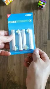 Set bộ 4 Đầu Bàn Chải đánh răng điện thay thế Cho máy Oral B Braun EB25-PFloss Action đánh tan mảng bám cao răng làm sạch vết ố Minh House