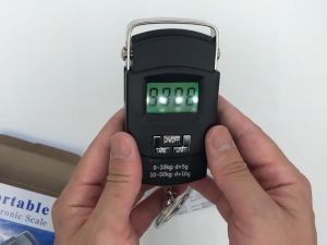 Tặng Kèm Pin - Cân Hành Lý Điện Tử Cầm Tay Mini Màn Hình Sử Dụng LCD HD Sáng - Cân Tối Đa 50kg - Cân Treo Điện Tử Mini