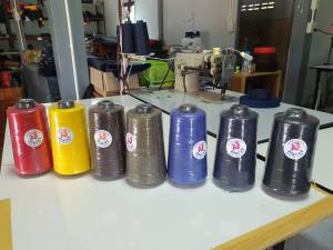 ด้ายเส้นใหญ่ หลอดใหญ่ 450 กรัม ด้ายเย็บยีนส์ ด้ายเย็บกระเป๋า เบอร์20/3 ด้าย APACHE SPUN POLYESTER