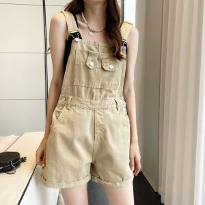 High-Waist Denim Shorts for Women with Suspenders and Design Sensibility: Versatile Casual Curvy Fit Resistant to Abrasion
