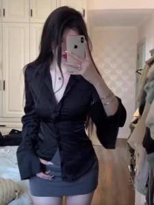 plus Size Black Slim Fit Long Sleeve Shirt Womens Fashion Autumn New Design Sense Versatile Commute Style Korean Version Polo Collar