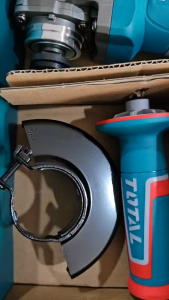 TOTALเครื่องเจียร์ 4 นิ้ว ไร้สาย 20 โวลท์ ( 3 Speed ) มอเตอร์ไร้แปรงถ่าน (แบต 1 ก้อน + แท่นชาร์จ) รุ่น TAGLI261021 ( Li-ion Angle Grinder )