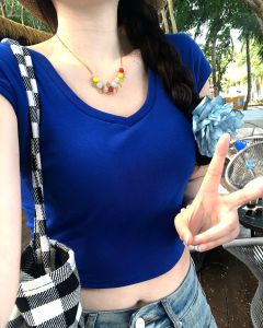 Áo Thun Nữ Tay Ngắn Cổ Chữ V Màu Trơn Mùa Hè Phong Cách Hàn Quốc Ôm Vừa Vặn Tay Áo Ngắn Thiết Kế Lưng Gợi Cảm