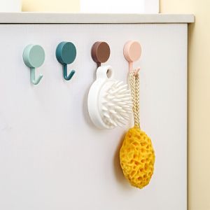 8pcs plastic adhesive hooks portable self-adhesive wall hanging hooks Random Color