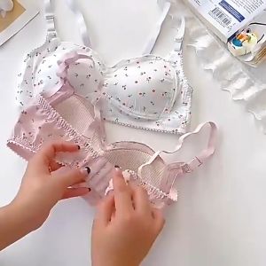 karabi.shop บราถนอมทรง ไม่มีโครง ลายดอกไม้ ผ้านิ่ม ใส่สบาย #B01