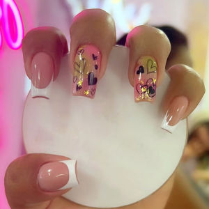 Short Medium fake nails for wome girls black white cute heart design for Valentines Day Square nail tips press on false nail