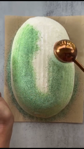 Flour Duster for Baking One-Handed Operation 304 Stainless Steel Powdered Sugar Shaker Duster Pick Up and Dust Flour Sifter Gift Package304不锈钢抹茶粉香料撒粉筛 霜糖粉筛 半圆滤茶器 撒粉器