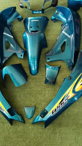 ชุดสี เวฟ125Sหัวเถิกเบ้ากุญแจกลมไมล์ดิจิตอลมี 13ชิ้น สีเขียวหัวเป็ด