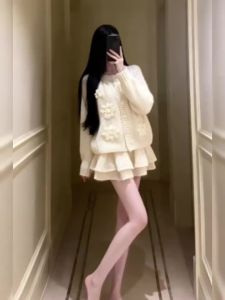 CHANGTONG | Floral Loose Gentle Style Sweater Long Sleeved