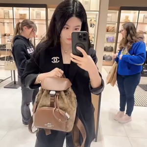 Original Womens Classic Vintage PACE Backpack Cowhide Leather Mini CR130 Size: 23*21*12cm