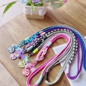 Universal Anti-lost Braided Phone Lanyard Cute Flower Pendant Adjustable Crossbody Neck Wrist Strap for iPhone 17 Samsung Case