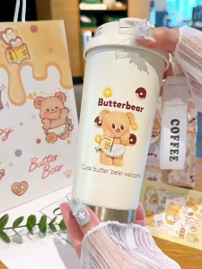 500 มล. ถ้วยหมีเนย เหล็กไร้สนิม การ์ตูนลายการ์ตูน ขวดน้ำฉนวน น่ารักน่ารักๆ การดื่มน้ำ ถ้วยรถความร้อน ถ้วยน้ําน่ารักความจุขนาดใหญ่ ถ้วยฟางพลาสติก