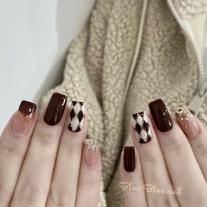 Handmade Detachable Rhombus Pattern Gel Nail Art Wearable False Nails High Quality Beauty Decals Chinese Brand Nail Tools