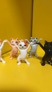 5PCS Cute Dancing Cat Toy Desktop Ornament Cat Earphone Pen Holder Animation Cat Model Decoration
