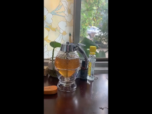 200ml No Drip Honey Dispenser Honeycomb-Style Syrup Server and Bee-Themed Storage Jar