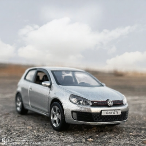 RMZ City | Mô Hình Xe Hơi Kim Loại Golf 6 GTI Đựng Quà Sưu Tầm 1/36