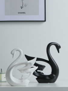 BHM Nordic Simple Black And White Swan Ceramic Ornaments Couple Wedding Gift Living Room Bar Cabinet Decorations Handmade Art