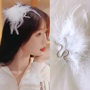 Kẹp Tóc Hình Rắn Màu Trắng Bằng Lông Vũ Kẹp Tóc Kiểu Tóc Mái Lệch Kẹp Tóc Hình Đầu Rắn Thời Trang Phụ Kiện Tóc Cho Bé Gái