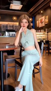 ชุดเซ็ทเซ็กซี่พร้อมส่ง เปิดหลัง สายคล้องคอ เสื้อกั๊ก สีพาสเทล ชุดสองชิ้น สําหรับผู้หญิง ชุดSet แบบผูกเชือก แบบเข้ารูป ผ่าข้าง TZ891