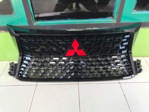 Grill New Xpander 2022-2023 Model Lexus