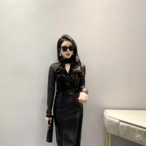 AMMIN 2024 Autumn new creased round neck long sleeve mesh splicing long sleeve hot gold floral print T-shirt womans plus-size casual vintage elegant blouse