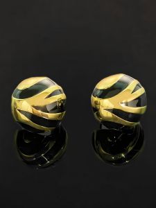 Fashionable Black Gold Zebra Ear Cuff French Design Sensation Elegant Retro Court Style Alloy Geometric Pattern Womens Jewelry