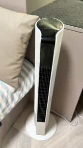 YOTEX พัดลม พัดลมทาวเวอร์ พัดลมไร้ใบพัด ปรับได้ 3 โหมด ควบคุมเวลาด้วยรีโมท Tower Fan พัดลมตั้งโต๊ะ ฟอกอากาศ พัดลมตั้งพื้นอัจฉริยะ ระบายความร้อนอย่างรวดเร็ว