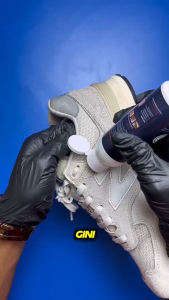 Rnasoap - Suede Care Protection Paket Perawatan Khusus Sepatu Suede & Nubuck