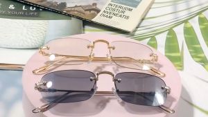 Give glasses caseFashion Photochromic Glasses for Women Men Blue Light Blocking Rimless Rectangle Eyewear