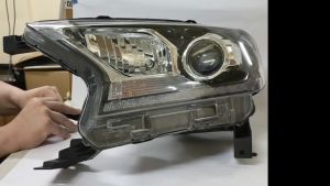 J111S03 HEAD LAMP FORD RANGER T7 WITH DRL LIGHT 4X4