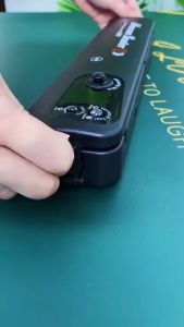 Máy Hút Chân Không Thực Phẩm Kèm Hàn Miệng Túi Tặng Kèm 10 Túi Hút Bảo Quản Thực Phẩm Tại Nhà Nhanh Gọn