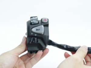 New motorcycle handle switch flashing with Pssing lights hazard lights PLug horn warning lights