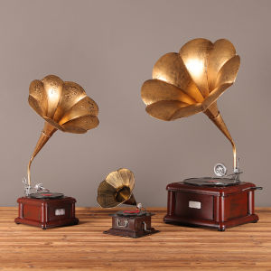 Retro American Style Gramophone Decor