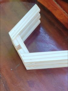 กระถางต้นไม้ ขาตั้งอเนกประสงค์ และอื่นๆชั้นวางกระถางมินิมอล ไม้สนนอก