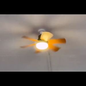 Ceiling Fan Light Ceiling Fan with Led Light E27 Socket Fan Light with Remote Control Lighted Ceiling Fans 5 Blades 3 Wind Speeds Electric Fan Inverter LED Chandelier Ceiling Lights for Living Room