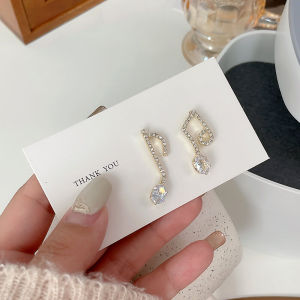 ต่างหูรูปโน้ตเสียงเงิน S925 แบบไม่สมมาตร INS สำหรับผู้หญิง ไม่ต้องเจาะ ต่างหูแบบคลิป 318 ชิ้น เครื่องประดับแฟชั่น